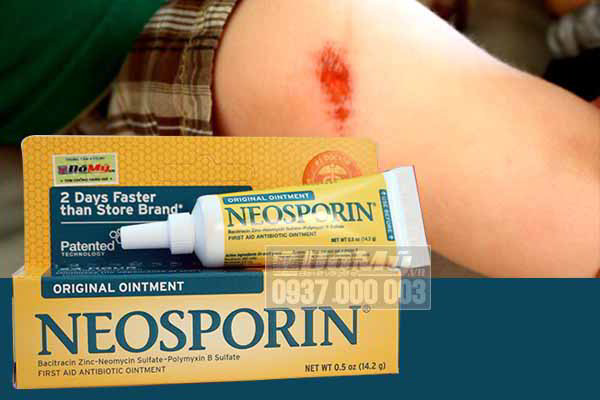 Kem mỡ điều trị vết thương Neosporin triple antibiotic ointment loại 14.2g