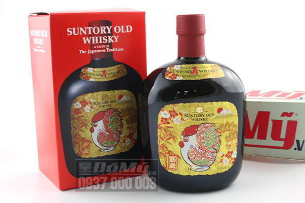 Rượu Con Gà Suntory Old Whisky 700ml của Nhật
