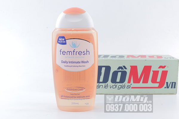 Dung dịch vệ sinh phụ nữ Femfresh Daily Intimate Wash 250ml của Anh
