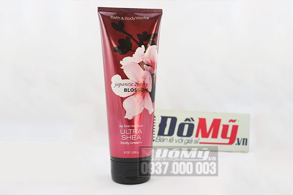 Kem siêu dưỡng ẩm toàn thân Japanese Cherry Blossom - Ultra Shea Body Cream - Bath & Body Works chai 226g của Mỹ