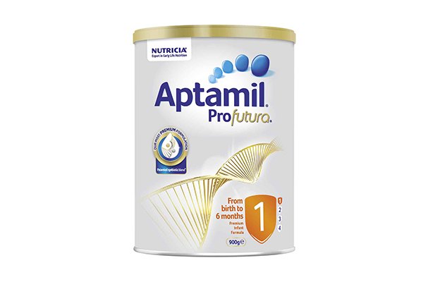 Sữa bột dành cho trẻ từ 0 – 6 tháng tuổi Aptamil Profutura Step 1 900g