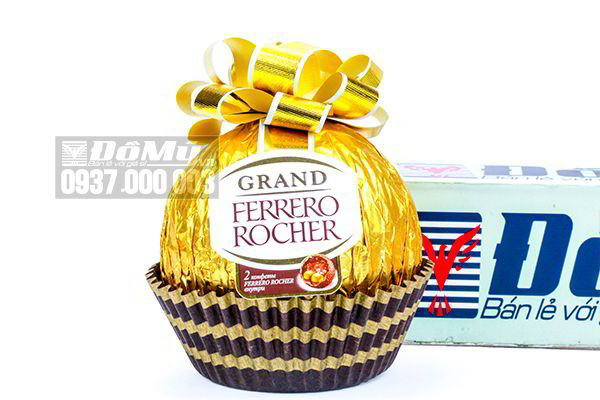 Kẹo chocolate nhân hạt dẻ Ferrero Rocher Grand 125g của Đức